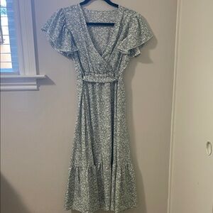 Elegant Green Floral Wrap Dress